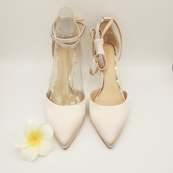 Badgley Mischka Jewel Sabrina heels NWOB - Picture 4 of 11